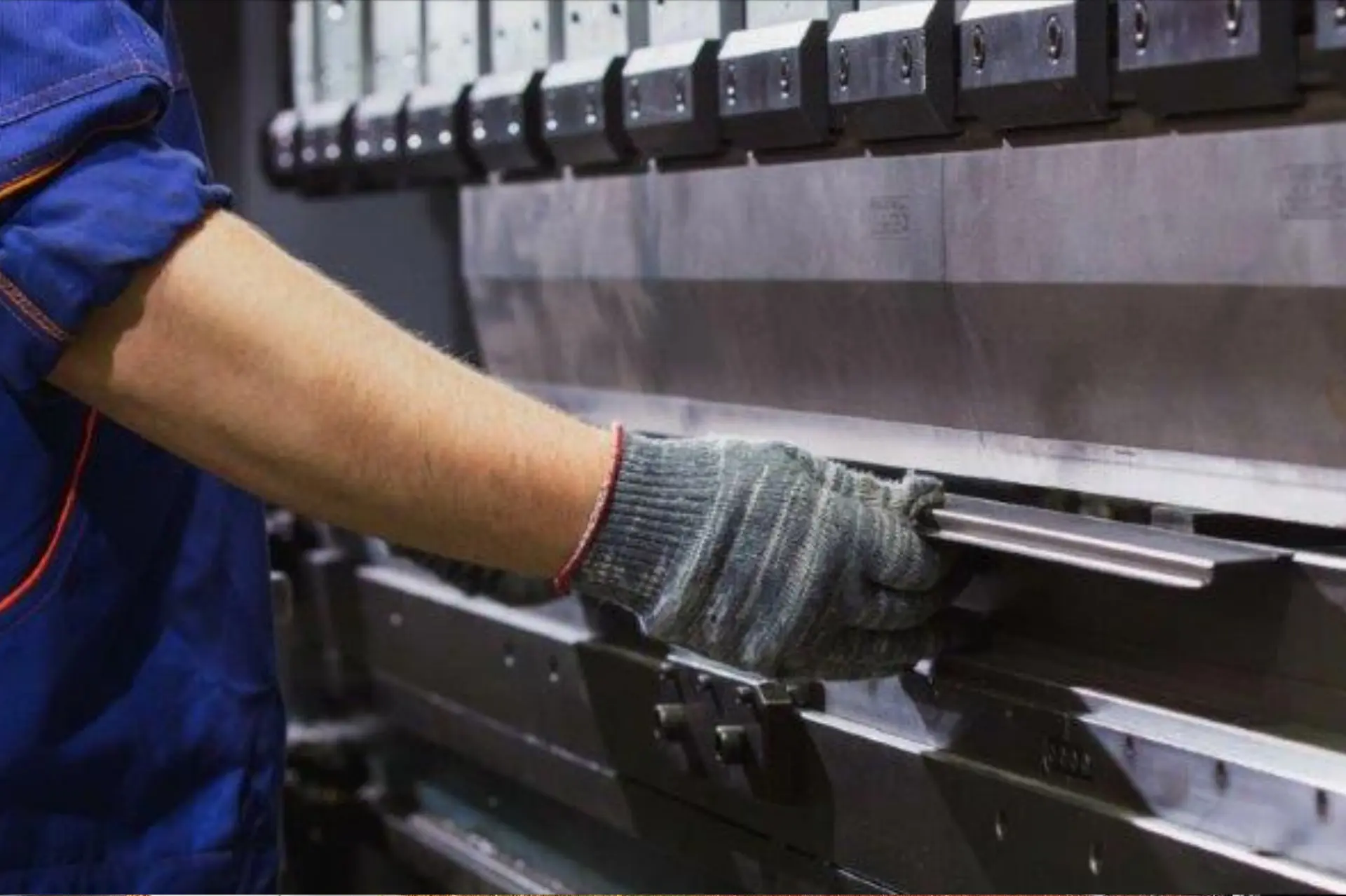 Tomtar-Roofing-and-Sheet-Metal-Shop-2 metal working and sheet metal shop