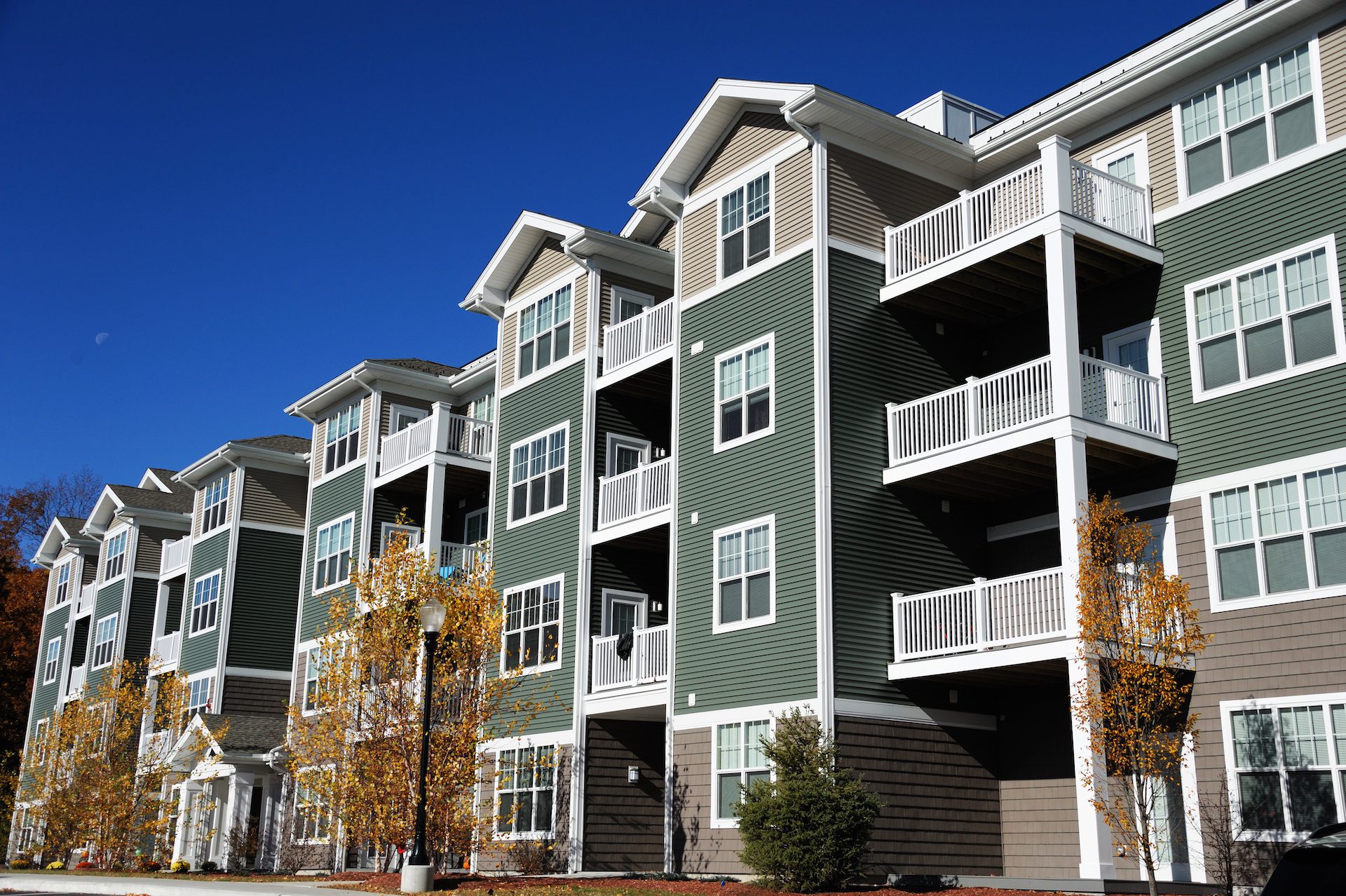 strata metal cladding in kelowna